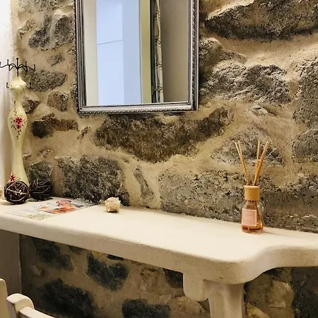 Sofia's Cozy Traditional Downtown * Naxos City