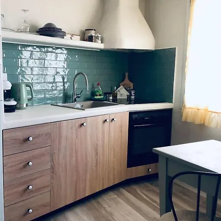 Sofia's Cozy Traditional Downtown Apartment Naxos City